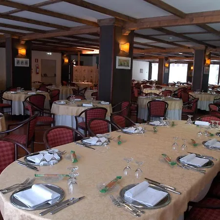 호텔 Olimpo 타베르나